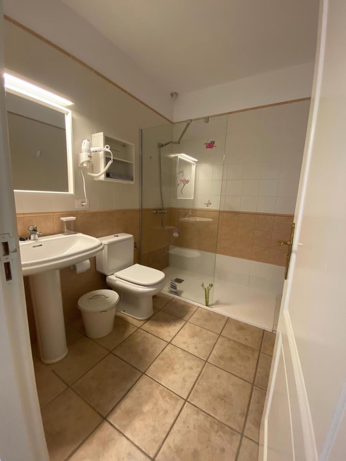 Apartamentos Burgao Caleta de Sebo Eksteriør billede